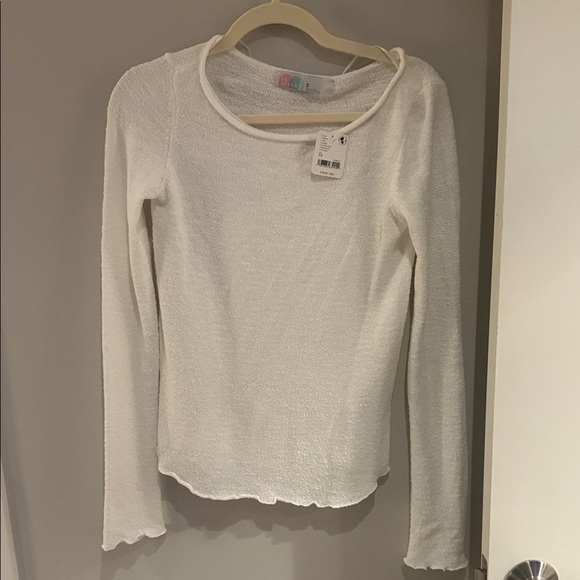 White Long Sleeve Knit Top - Picture 1 of 1